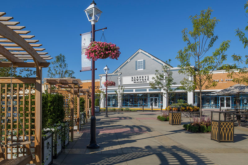 Tanger Outlets Riverhead – The Hamlets